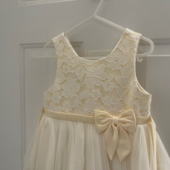 Couture Princess Girls Lace & Layered Tulle Dress Size 5 - Picture 6 of 11